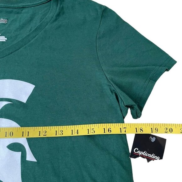 Michigan State Spartans T-Shirt Women’s Size Medium Green V-Neck New - Picture 3 of 5